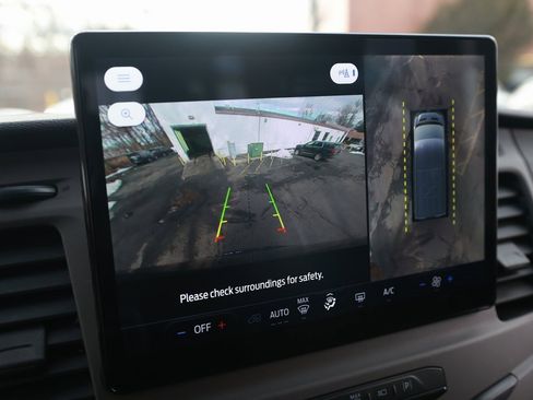 Used 2022 Ford Transit 350 XLT image 34