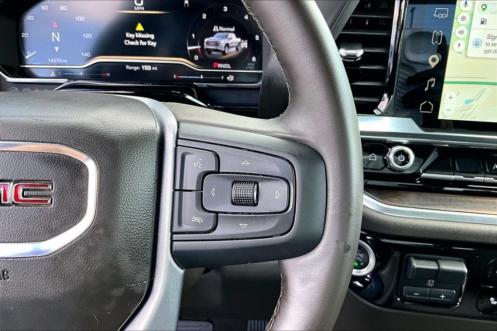 Used 2025 GMC Sierra 1500 SLT AWD/4WD image 15