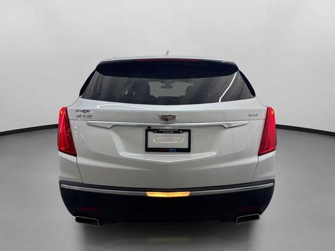 Used 2017 Cadillac XT5 Premium Luxury FWD image 8