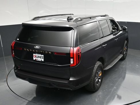 Certified 2025 Ford Expedition Tremor AWD/4WD image 40