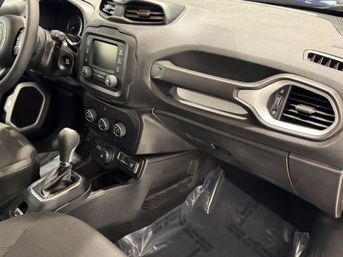 Used 2020 Jeep Renegade Sport image 28