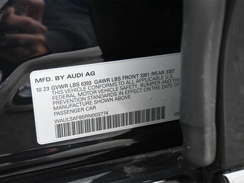 Used 2024 Audi S8 image 28
