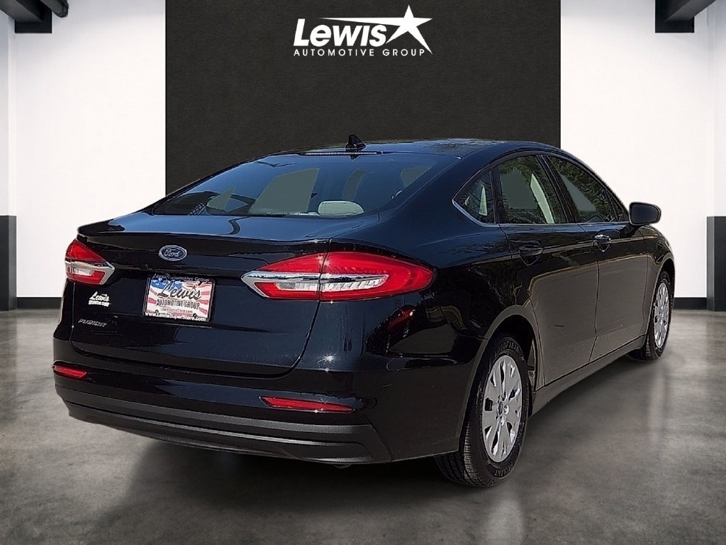 Used 2020 Ford Fusion S FWD image 4