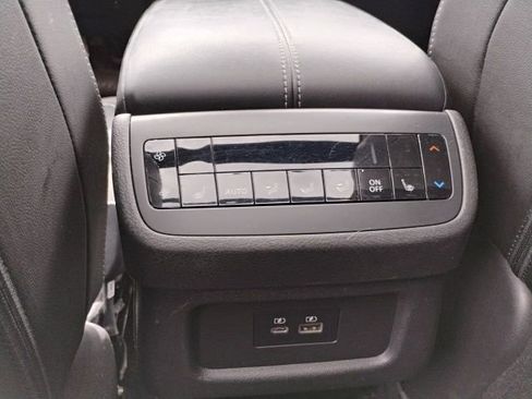 Used 2023 Nissan Pathfinder SL w/ SL Premium Package image 14