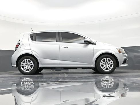 Used 2020 Chevrolet Sonic LT image 26