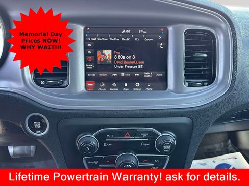 Used 2023 Dodge Charger SXT w/ Blacktop Package RWD image 9