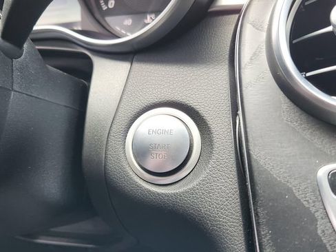 Used 2017 Mercedes-Benz GLC 300 4MATIC image 16