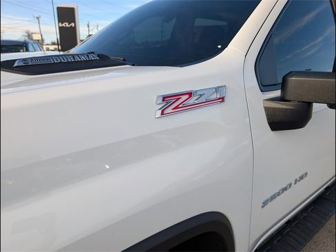 Used 2025 Chevrolet Silverado 2500 LT image 17