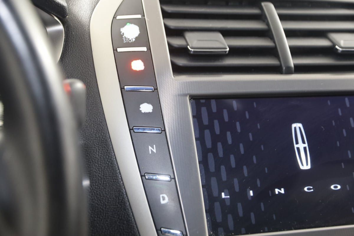 Used 2017 Lincoln MKZ Premiere FWD image 7