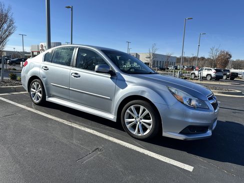 Used 2013 Subaru Legacy 2.5i Premium w/ All-Weather Pkg + Moonroof image 2