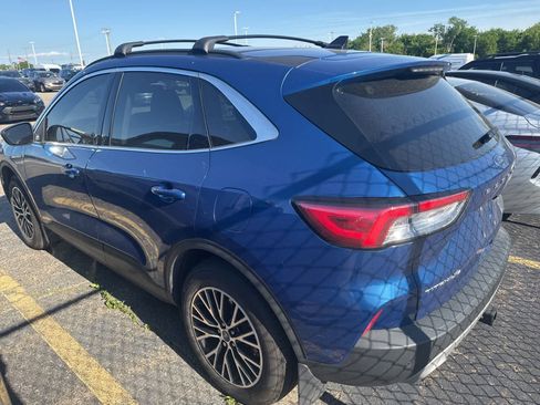 Used 2022 Ford Escape Titanium w/ Titanium Premium Package FWD image 28