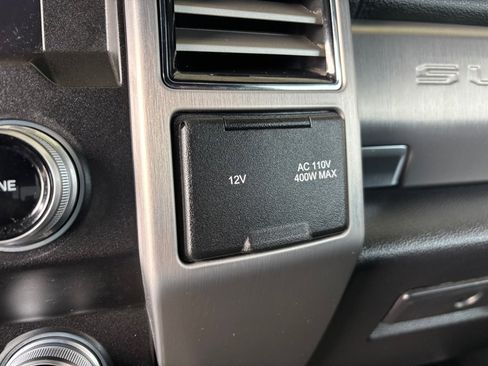 Used 2019 Ford F250 Platinum w/ Platinum Ultimate Package AWD/4WD image 16