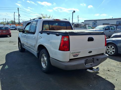 Used 2001 Ford Explorer Sport Trac 4x4 image 4