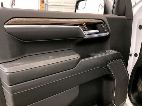 Used 2024 Chevrolet Silverado 1500 LT image 22