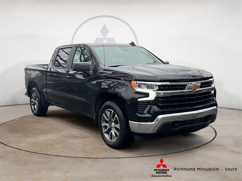Used 2022 Chevrolet Silverado 1500 LT image 1