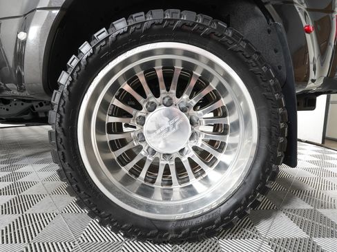 Used 2024 Ford F350 Limited w/ FX4 Off-Road Package AWD/4WD image 32