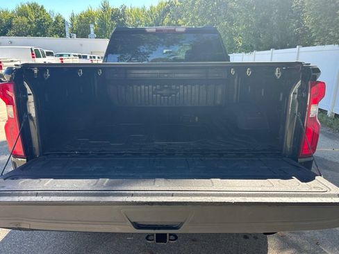 Used 2024 Chevrolet Silverado 2500 LT w/ Midnight Edition AWD/4WD image 21