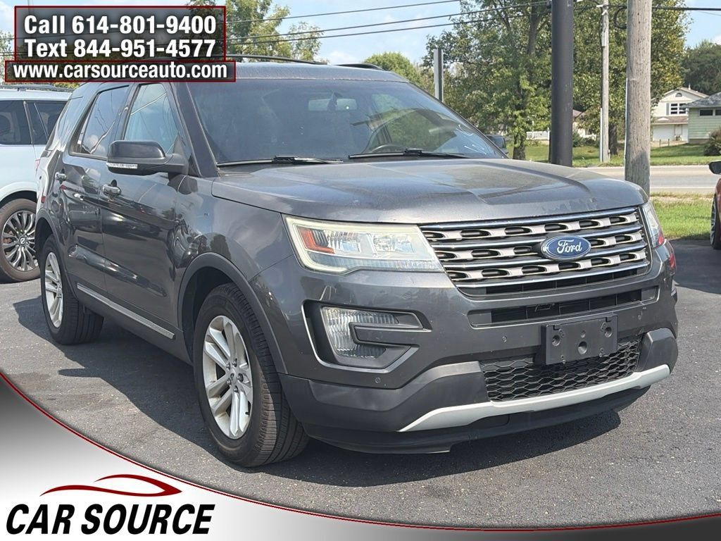 Used 2016 Ford Explorer XLT w/ Equipment Group 201A FWD image 3