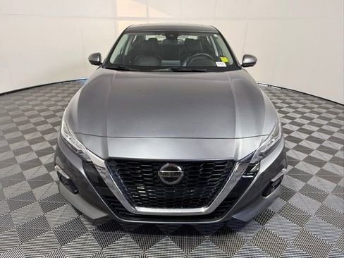 Used 2019 Nissan Altima 2.5 Platinum image 9