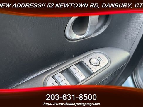 Used 2022 Hyundai Ioniq 5 SE AWD/4WD image 11