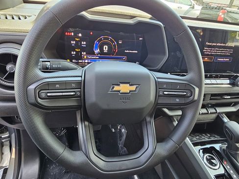New 2026 Chevrolet Colorado W/T w/ WT Custom Package AWD/4WD image 25
