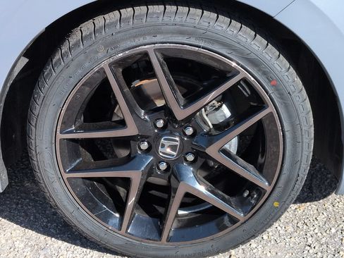 Used 2024 Honda Civic Sport Touring image 11