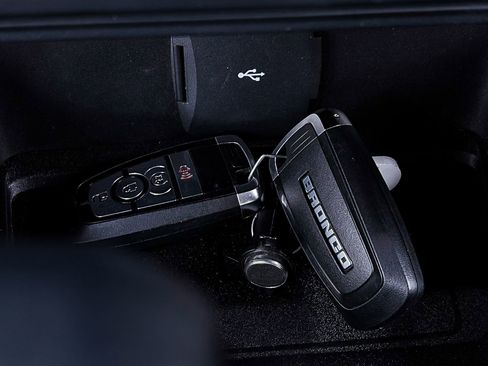 Used 2023 Ford Bronco Badlands AWD/4WD image 27
