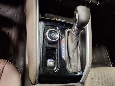 Used 2025 Chevrolet Colorado ZR2 image 19