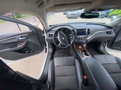 Used 2014 Chevrolet Impala LT w/ Convenience Package FWD image 26
