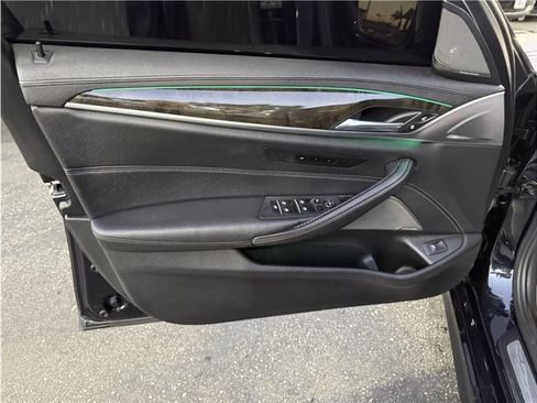 Used 2018 BMW 540i image 16