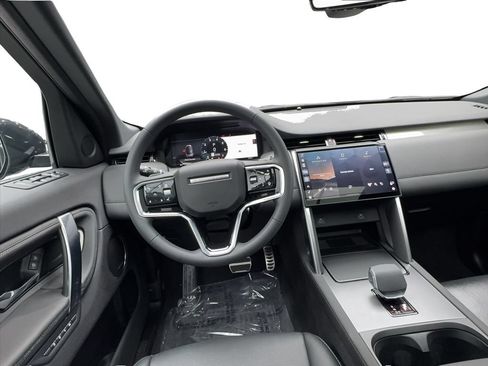 Used 2025 Land Rover Discovery Sport Dynamic SE AWD/4WD image 34