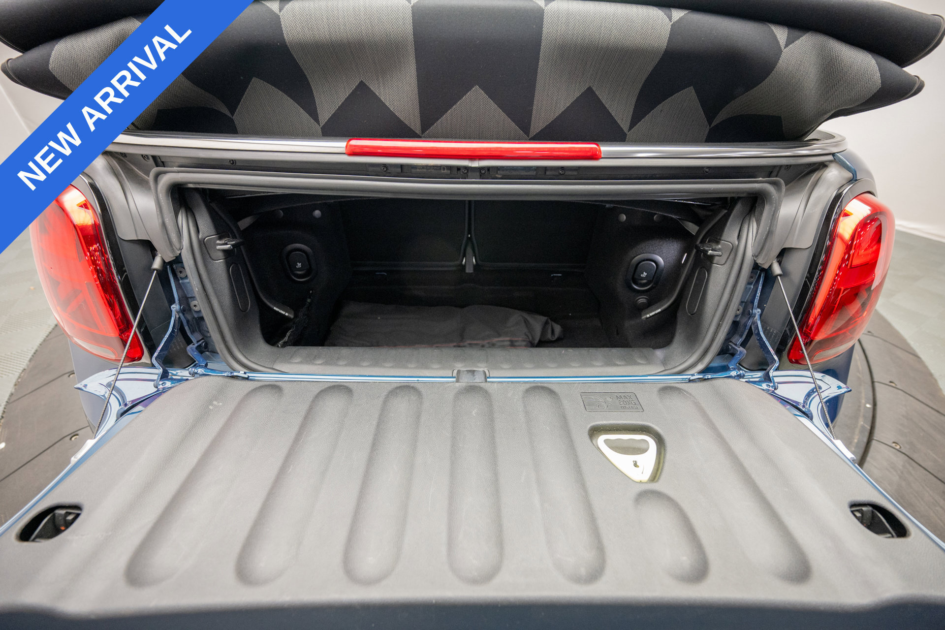 Used 2022 MINI Cooper S w/ Sidewalk Package FWD image 43