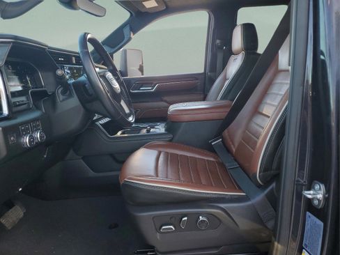 Used 2024 GMC Sierra 3500 Denali Ultimate image 15
