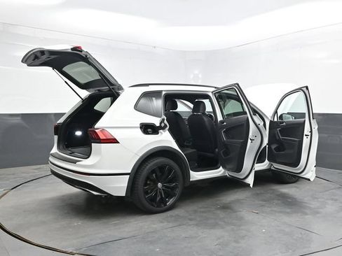 Used 2021 Volkswagen Tiguan SE R-Line AWD/4WD image 47