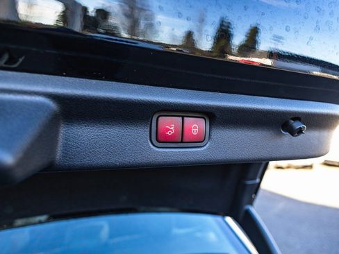 Used 2023 Mercedes-Benz EQE 350+ Sedan image 40