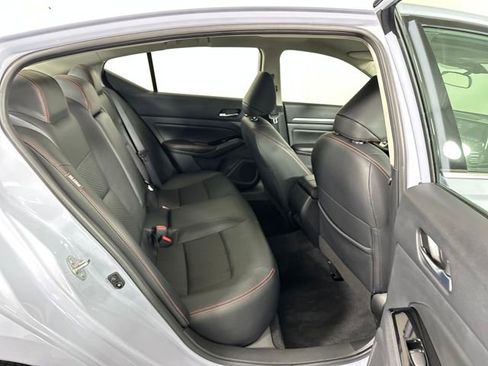 Certified 2025 Nissan Altima 2.5 SR image 27