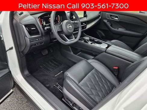 Certified 2023 Nissan Rogue Platinum w/ Platinum Premium Package FWD image 20