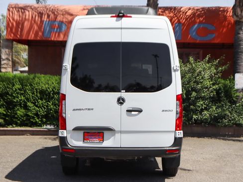 Used 2024 Mercedes-Benz Sprinter 2500 image 7
