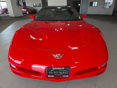 Used 2003 Chevrolet Corvette Coupe w/ Preferred Equipment Group RWD image 2