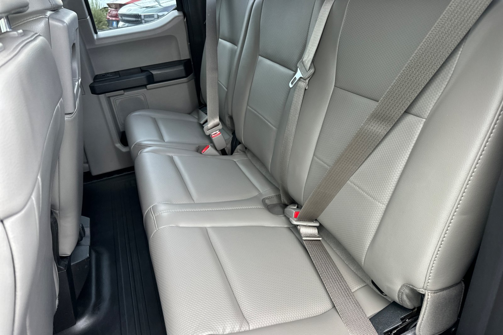 Used 2017 Ford F150 XL w/ Equipment Group 101A Mid AWD/4WD image 12