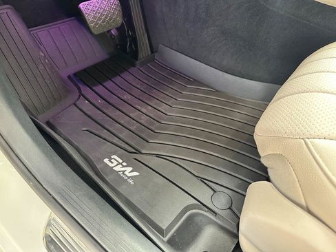 Used 2018 Mercedes-Benz E 300 w/ Premium 1 Package image 16