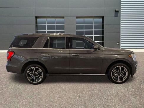 Used 2019 Ford Expedition Limited w/ Special Edition Package AWD/4WD image 4