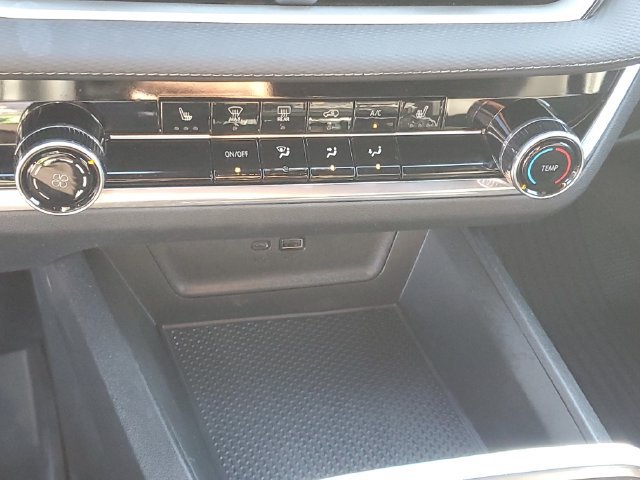 Certified 2025 Chevrolet Equinox LT w/ Safety and Technology Package AWD/4WD image 29