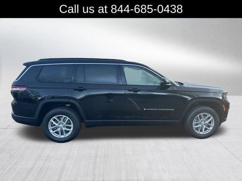 New 2025 Jeep Grand Cherokee L Laredo image 4