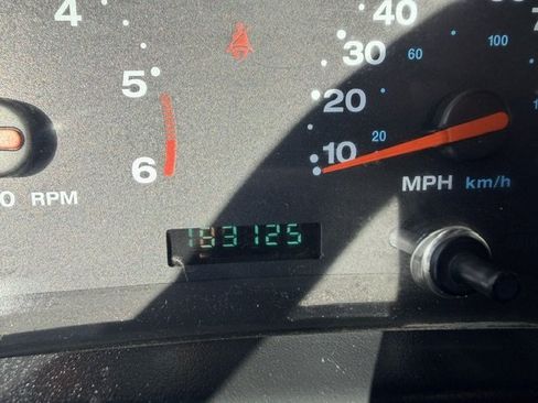 Used 2004 Jeep Wrangler X AWD/4WD image 16