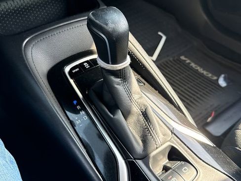 Used 2020 Toyota Corolla SE image 31