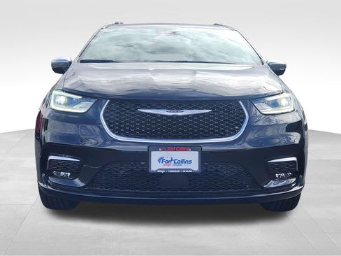 New 2026 Chrysler Pacifica Pinnacle image 2
