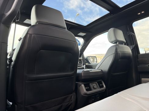 Used 2024 Ford F150 Lightning Lariat image 31