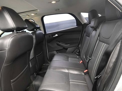 Used 2014 Ford Focus Titanium FWD image 12