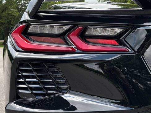 Used 2024 Chevrolet Corvette Stingray Coupe w/ Z51 Performance Package RWD image 33